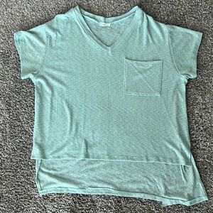 Mint green split hem short sleeve top
